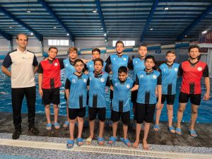 تیم شنای پسران ، آینده‌سازان بروجرد بر بام شنای مسافت بلند لرستان ایستاد